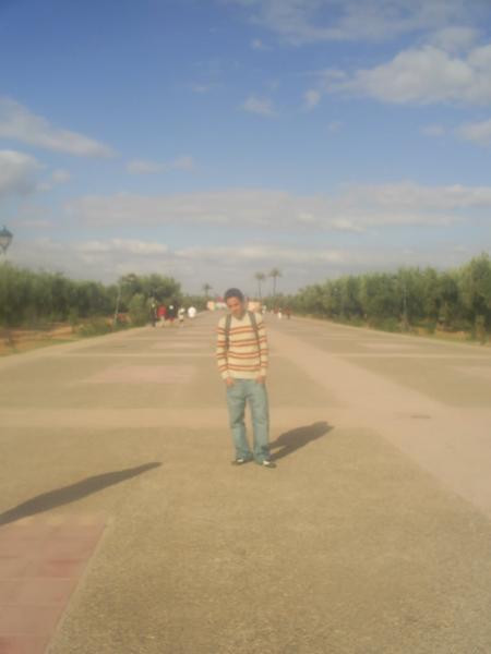  hada howa lli 9aherni f tchentiiiiiiiiiiiiit!! awiliii kharj lya mn jenb